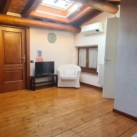 Garda Family House Pensjonat Desenzano del Garda