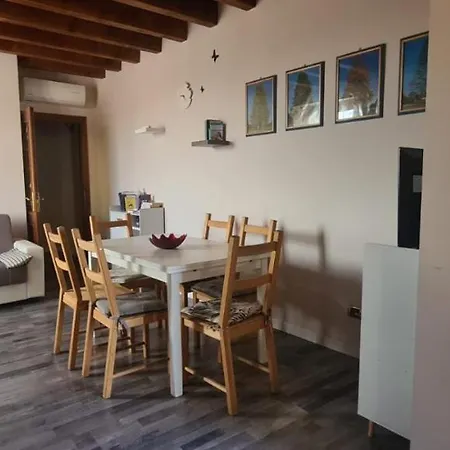 Garda Family House Pensjonat Desenzano del Garda